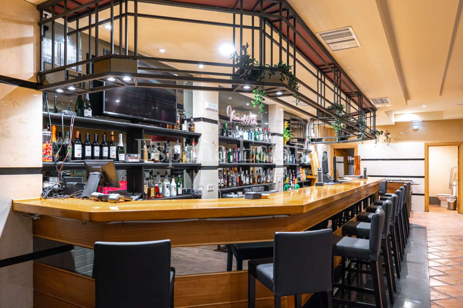 ¡Local/Bar en el centro!