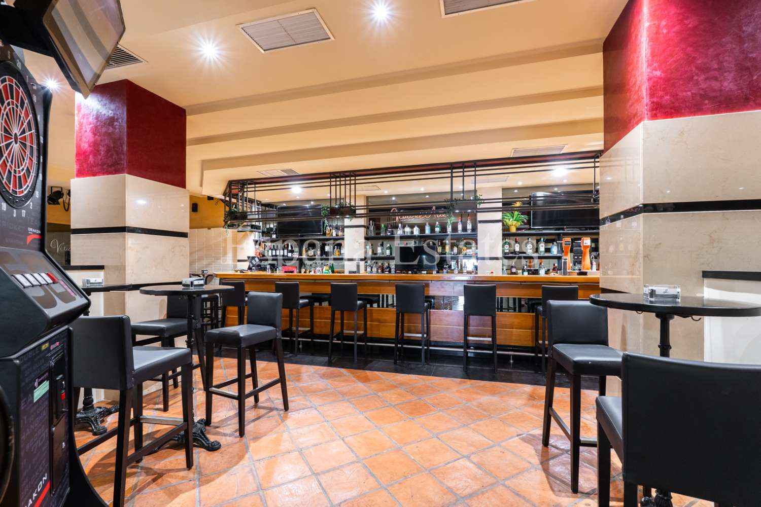 ¡Local/Bar en el centro!