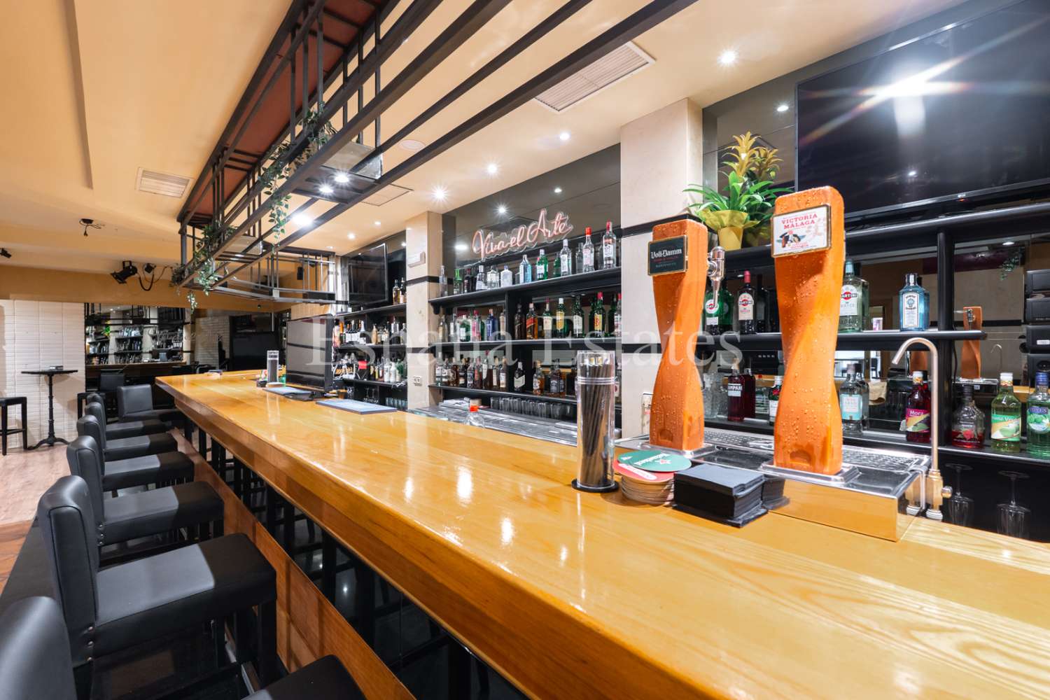 ¡Local/Bar en el centro!