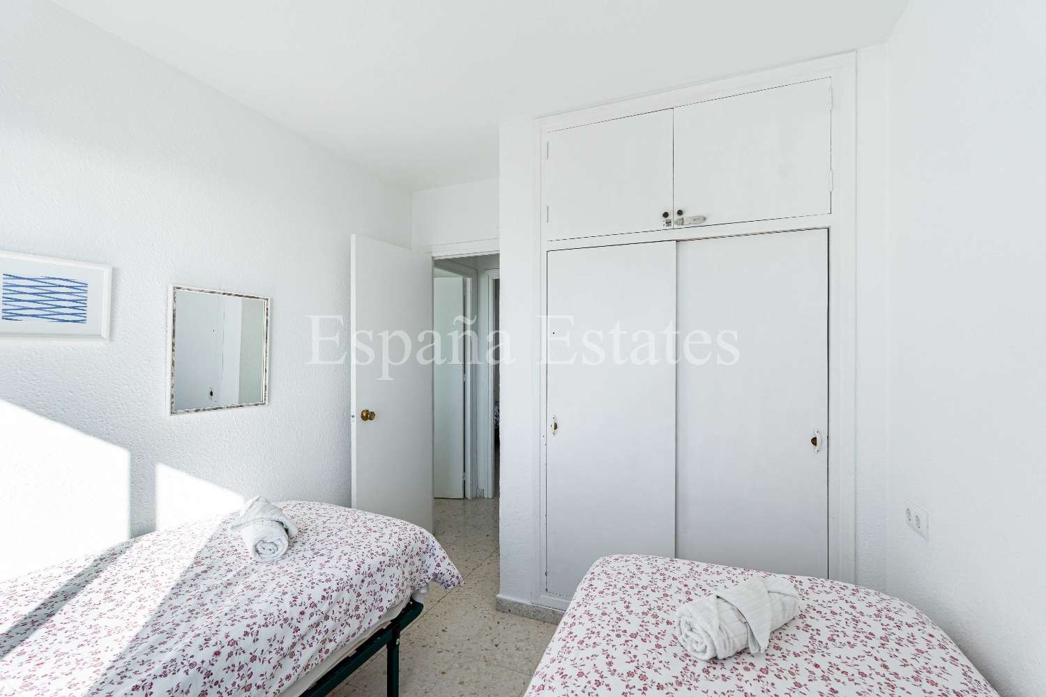 Adosado con vistas al mar y piscina