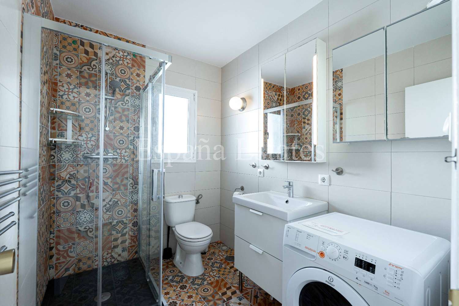 Adosado con vistas al mar y piscina