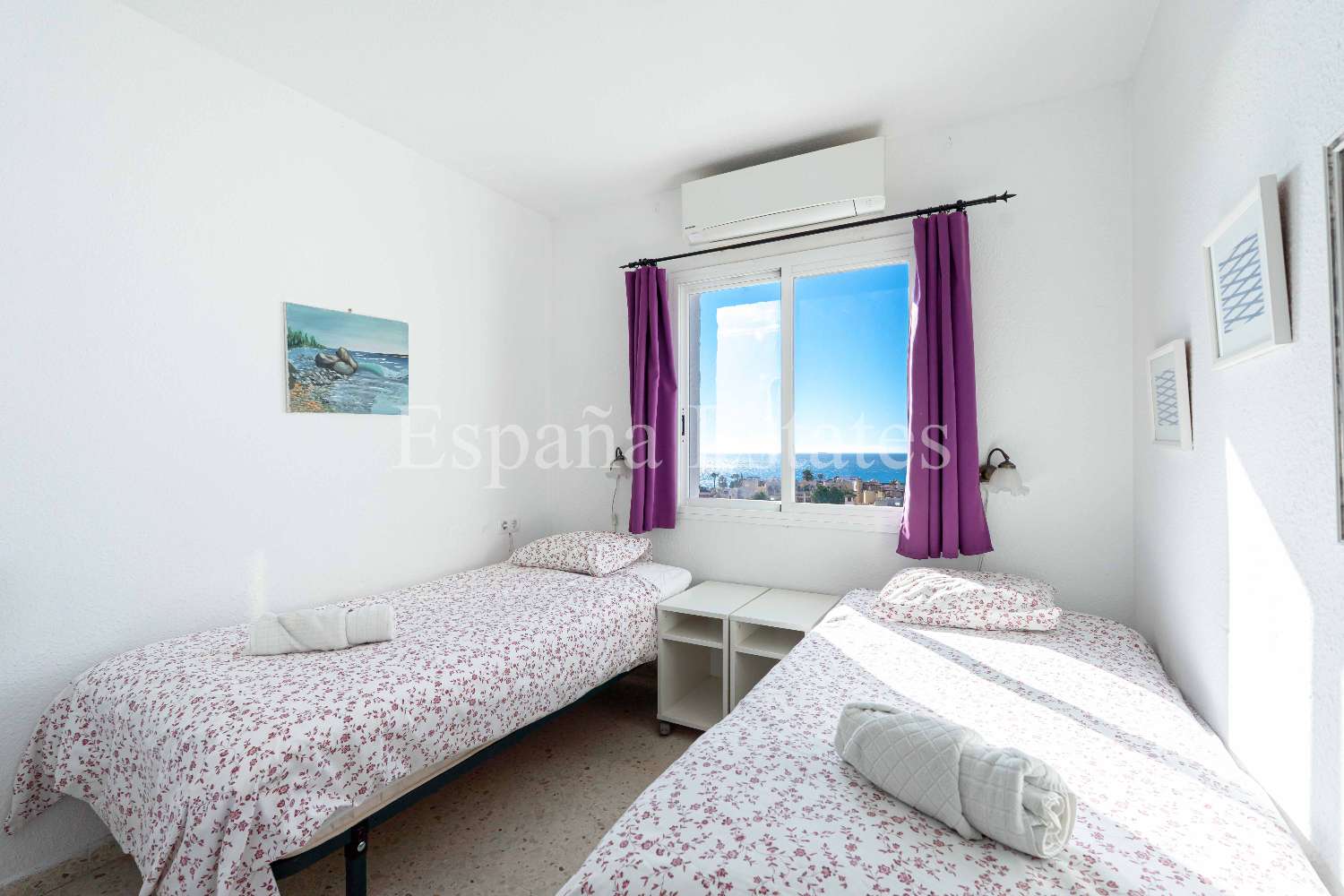 Adosado con vistas al mar y piscina