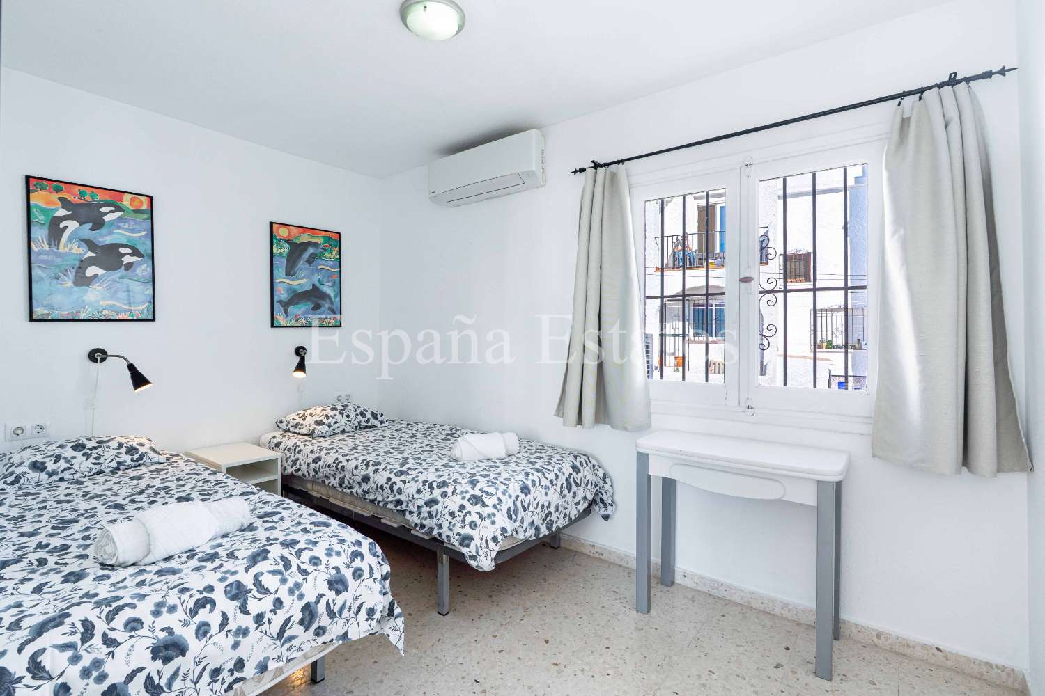 Adosado con vistas al mar y piscina