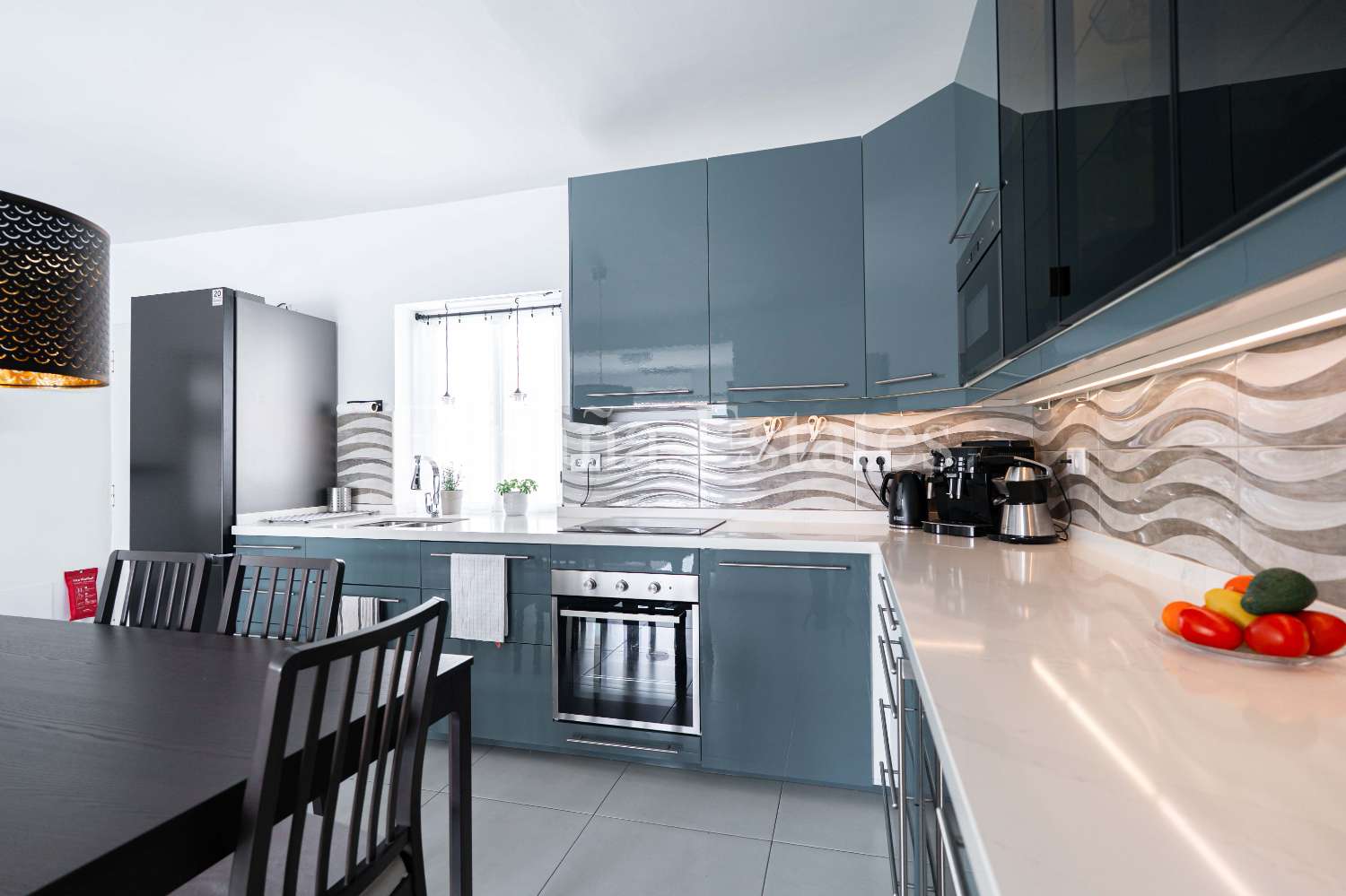 ¡Vida moderna en el corazón de Nerja!