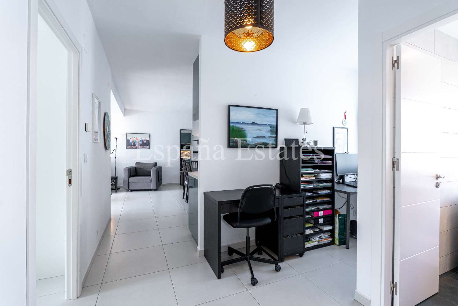 ¡Vida moderna en el corazón de Nerja!