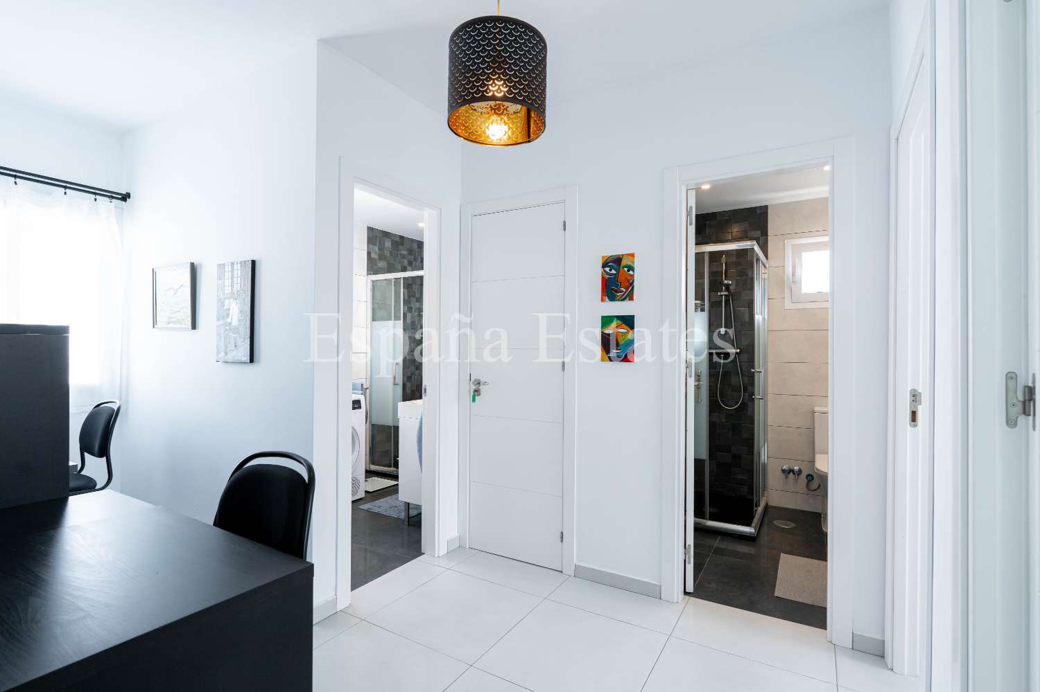 ¡Vida moderna en el corazón de Nerja!