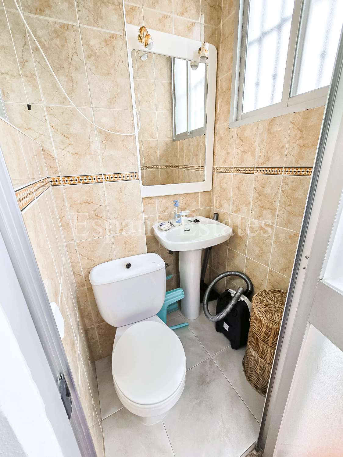 Lägenhet i första strandlinjen!