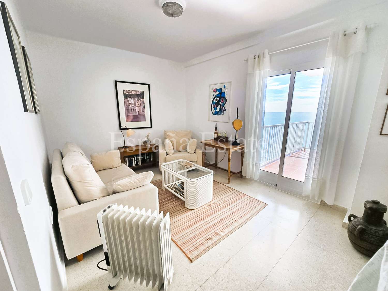 Lägenhet i första strandlinjen!