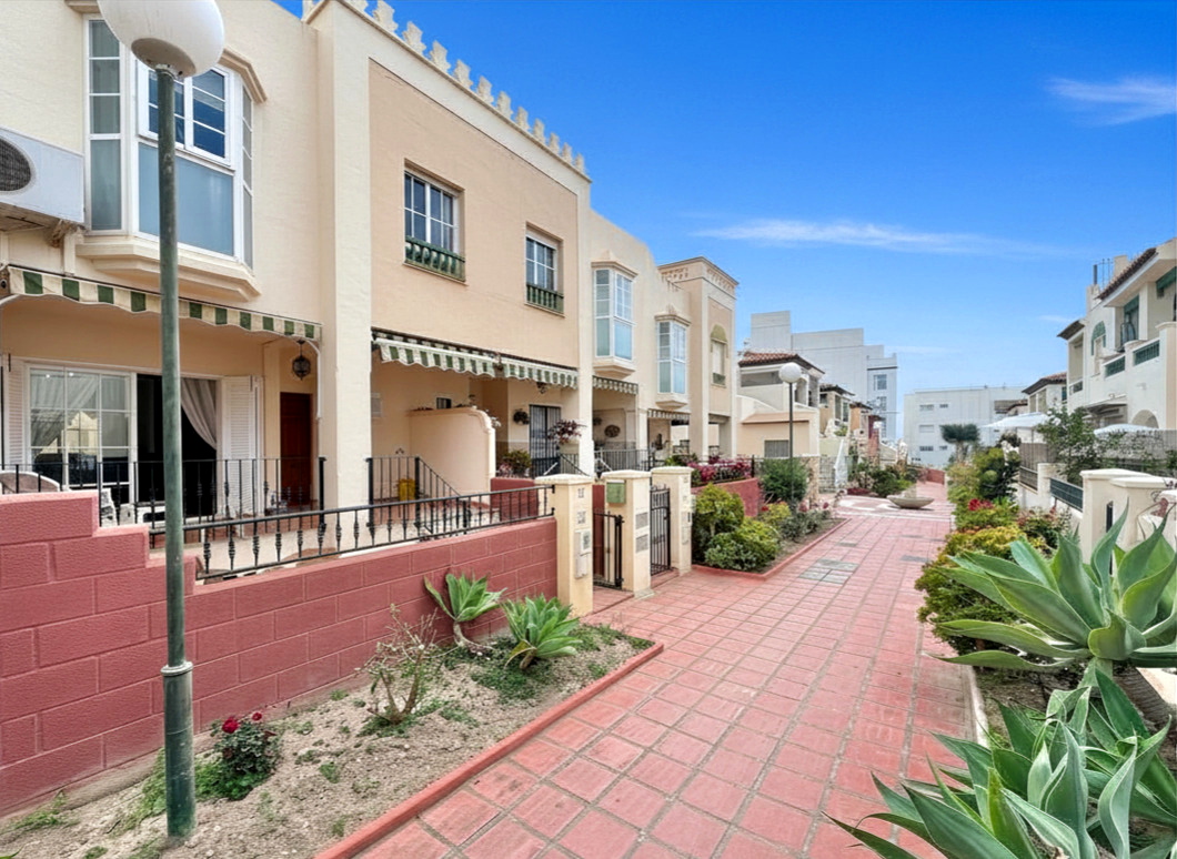 Maison mitoyenne avec garage au Nerja Medina!