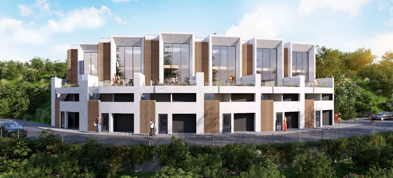 Townhouse with pool on the roof terrace!