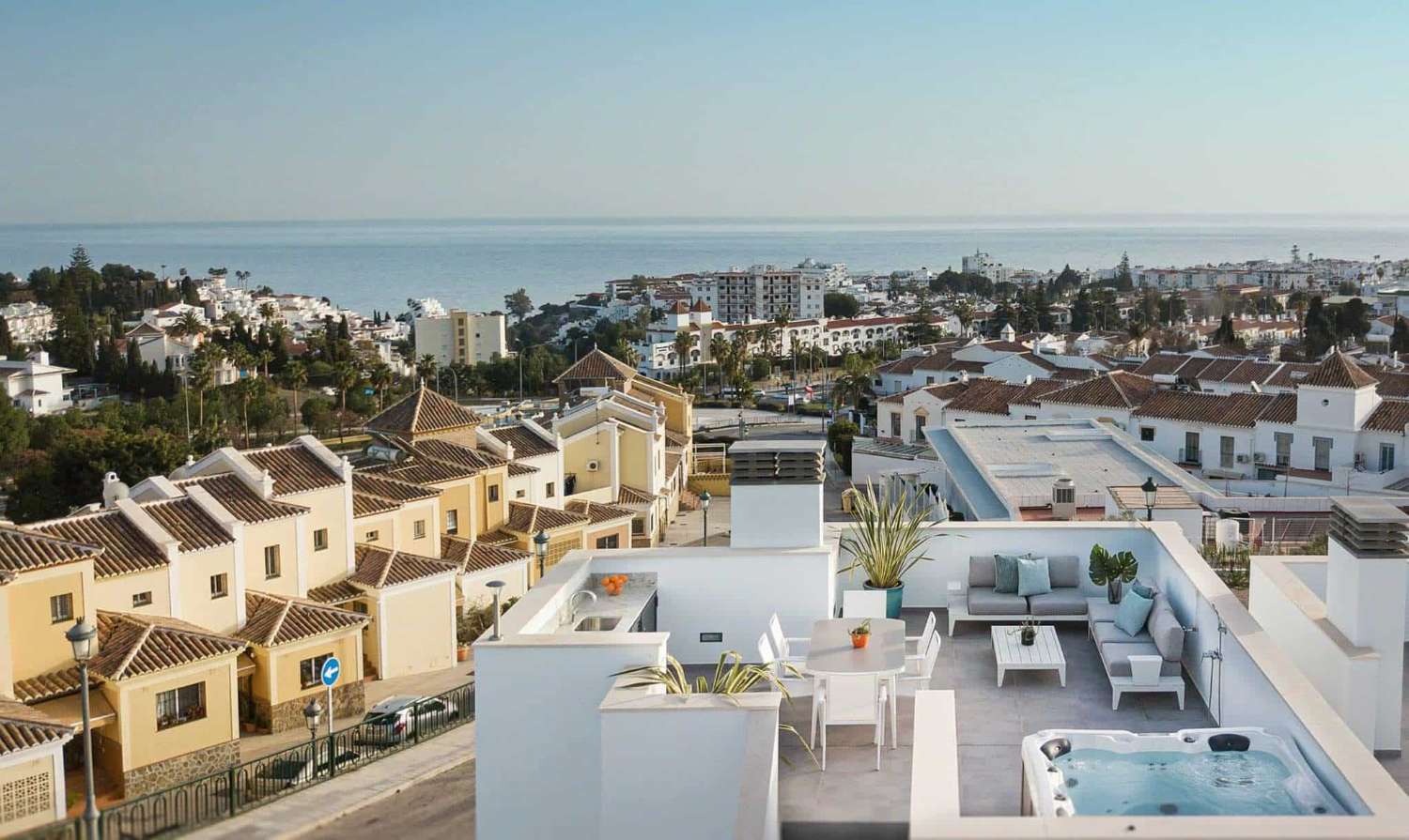 Luxury townhouses with seaviews!