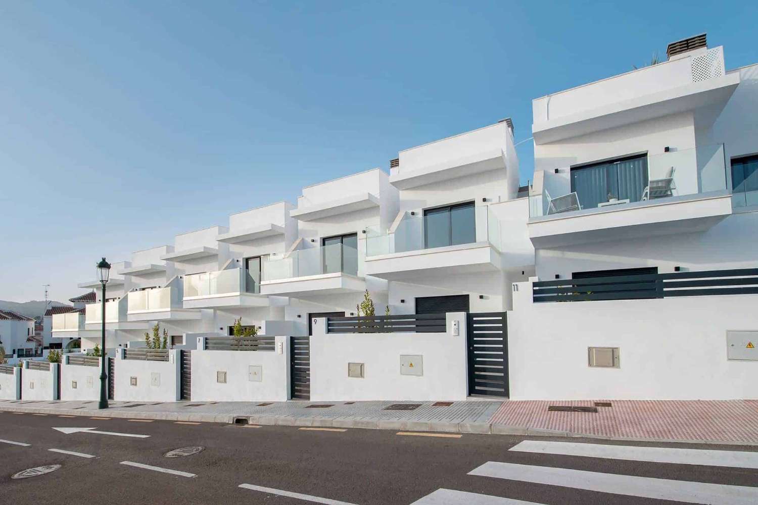 Luxury townhouses with seaviews!