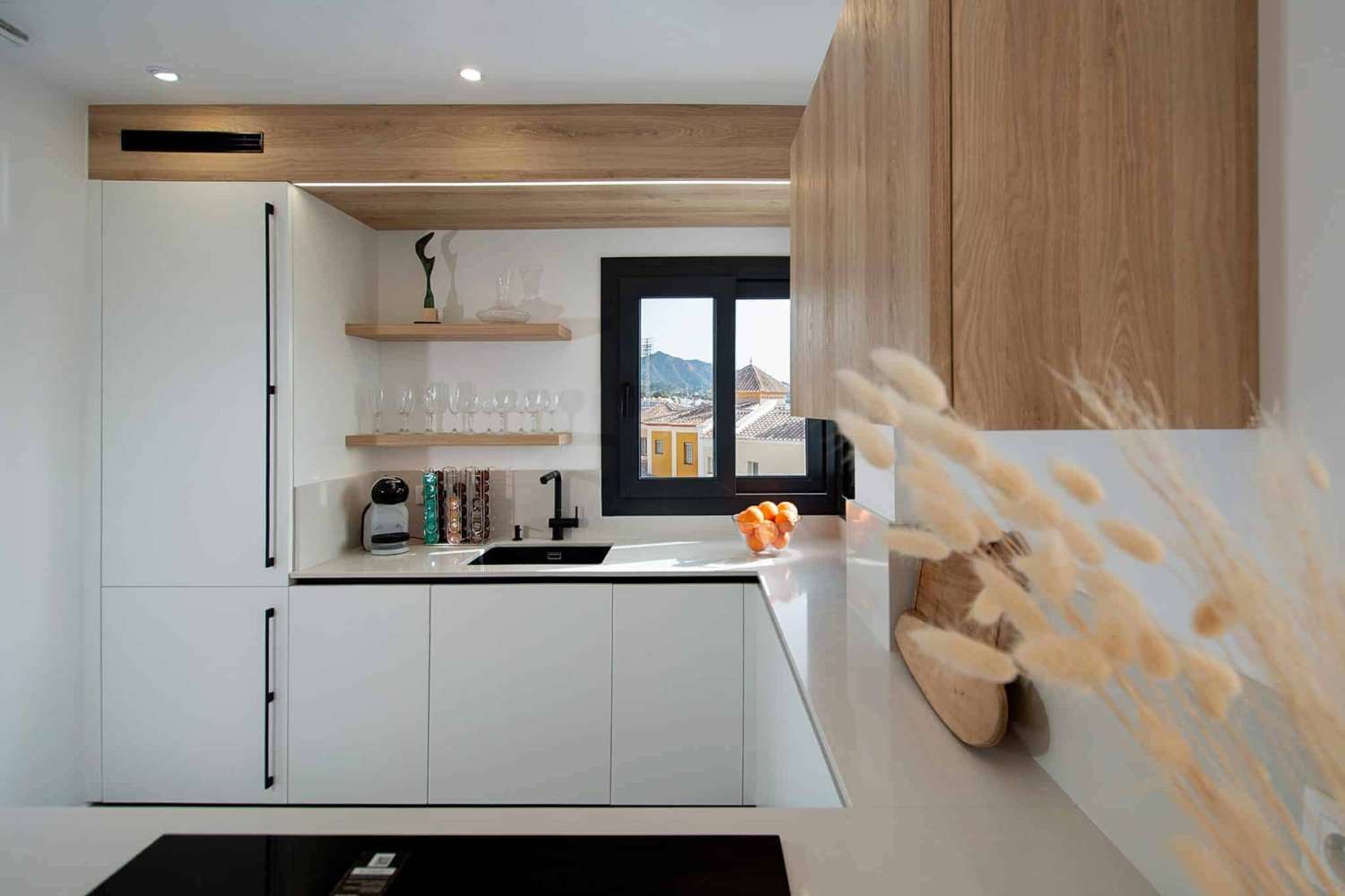 Luxury townhouses with seaviews!