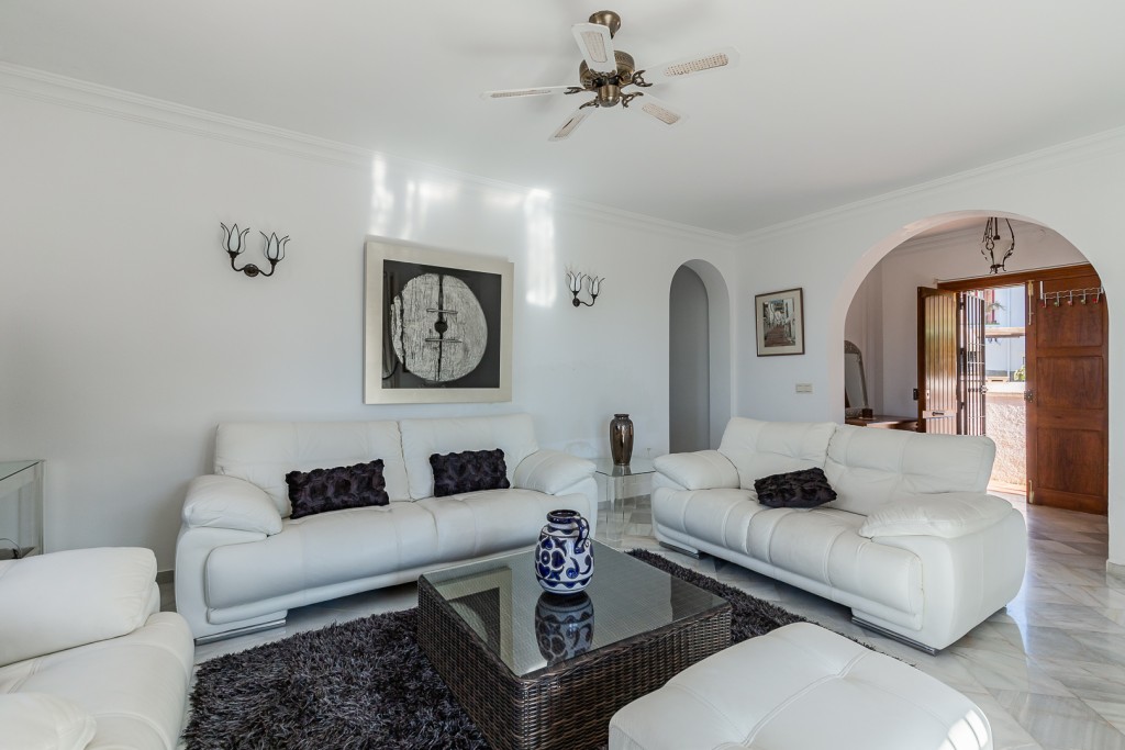 Villa til salgs til Capistrano (Nerja)