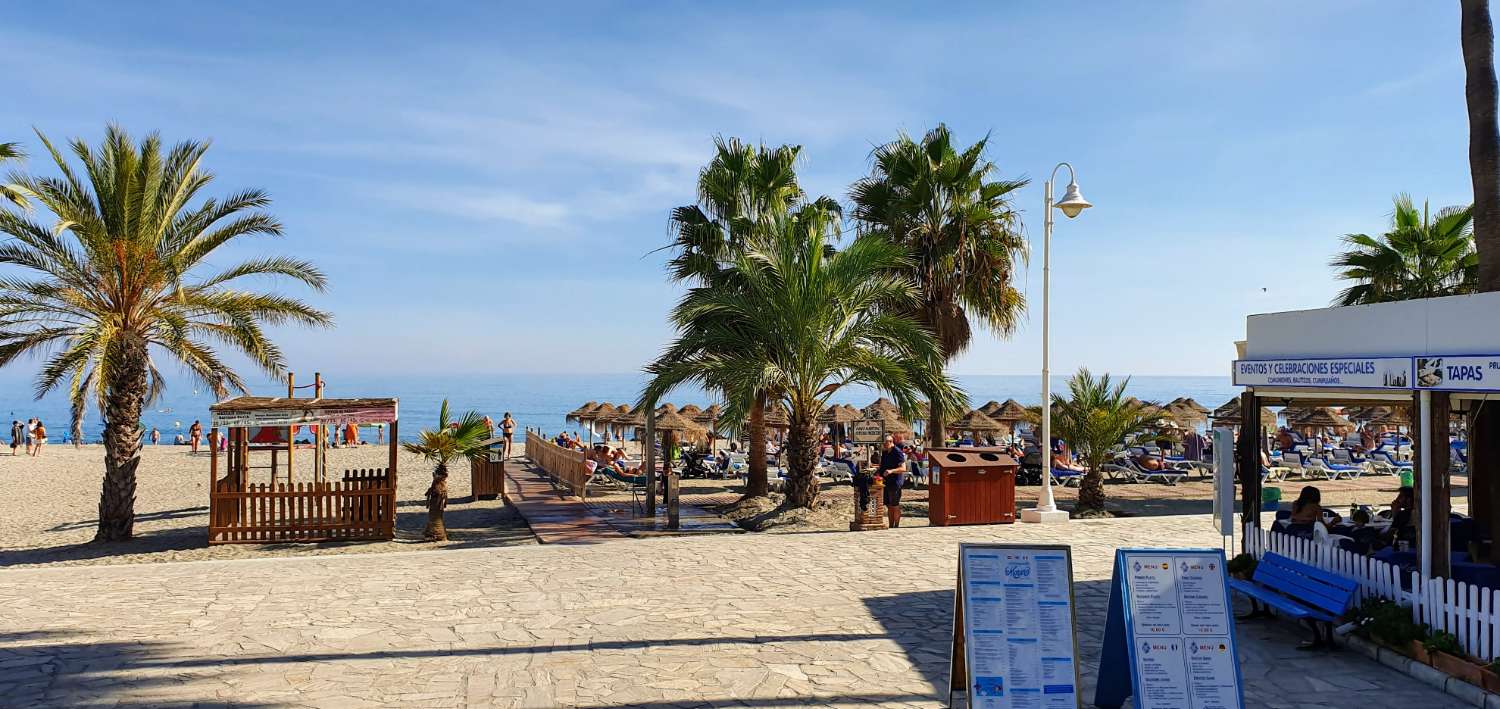 Vivez dans la rue Carabeo à Nerja !