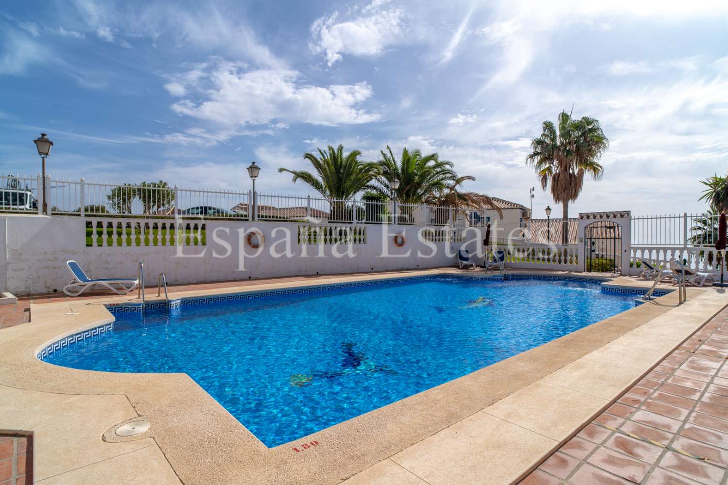 Panoramic seaview!