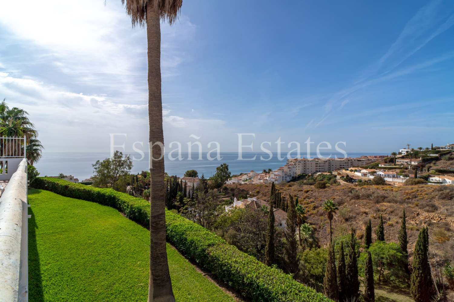 Panoramic seaview!