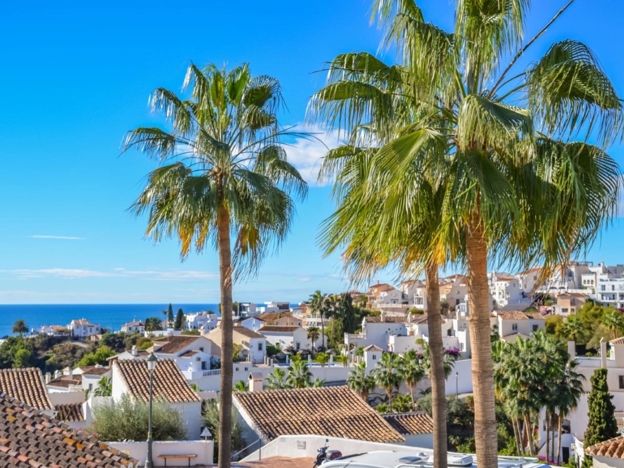 ¡Vistas al mar y gran terraza orientada al sur!