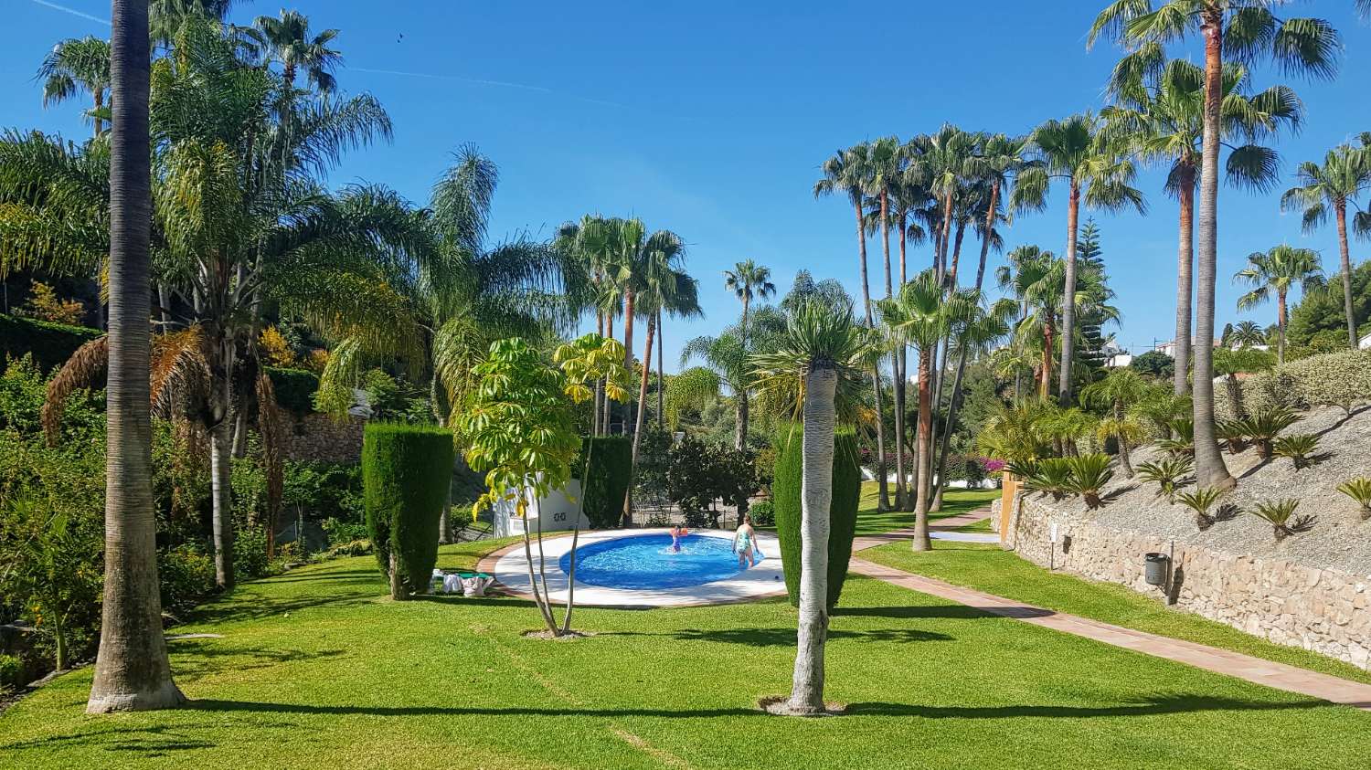 ¡Vistas al mar y gran terraza orientada al sur!