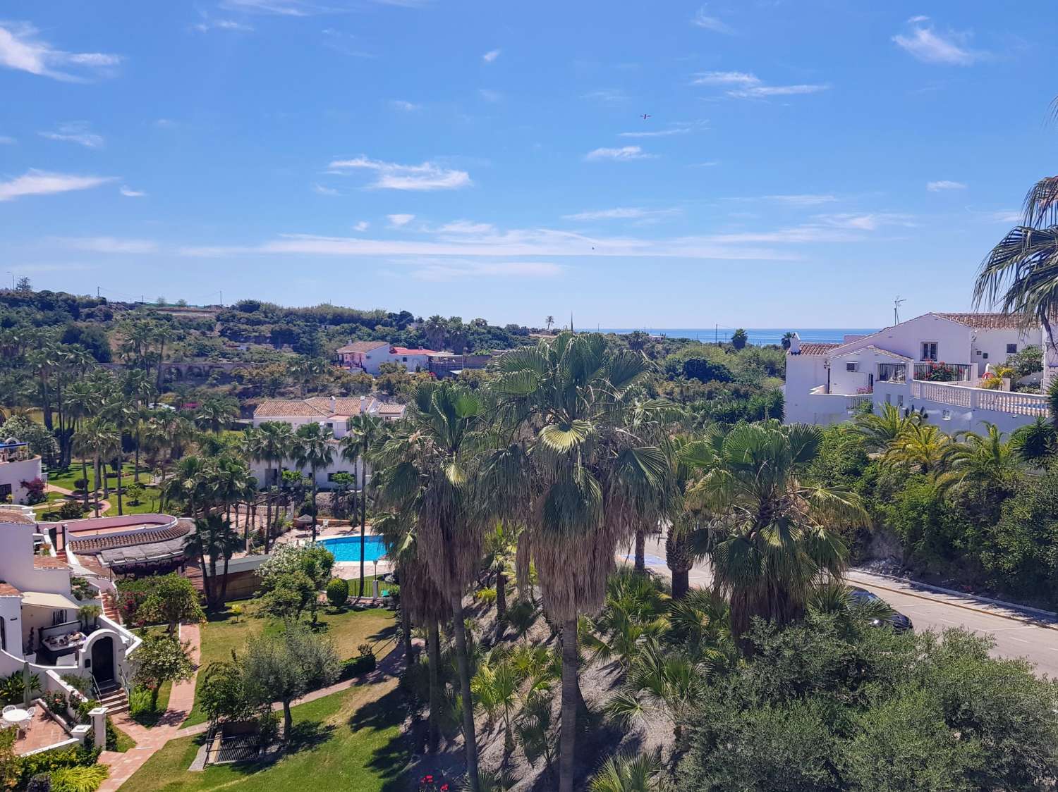 ¡Vistas al mar y gran terraza orientada al sur!