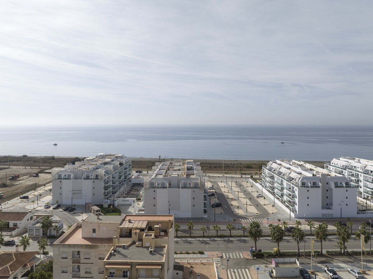 Luxury apartments with sea views!