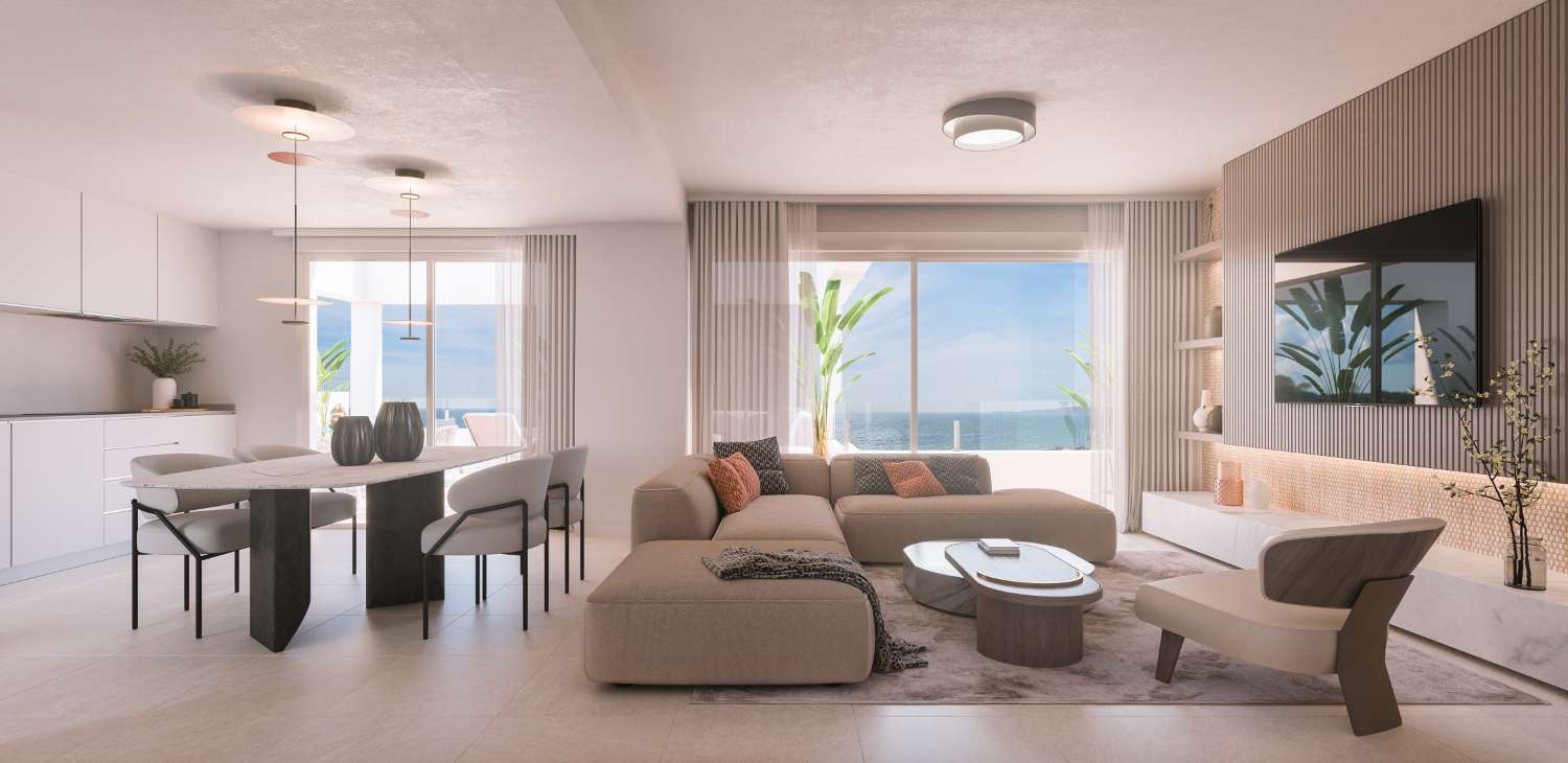 Seaview, pool and close to beach!