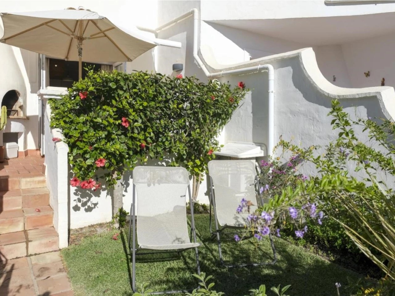 Apartment with private garden