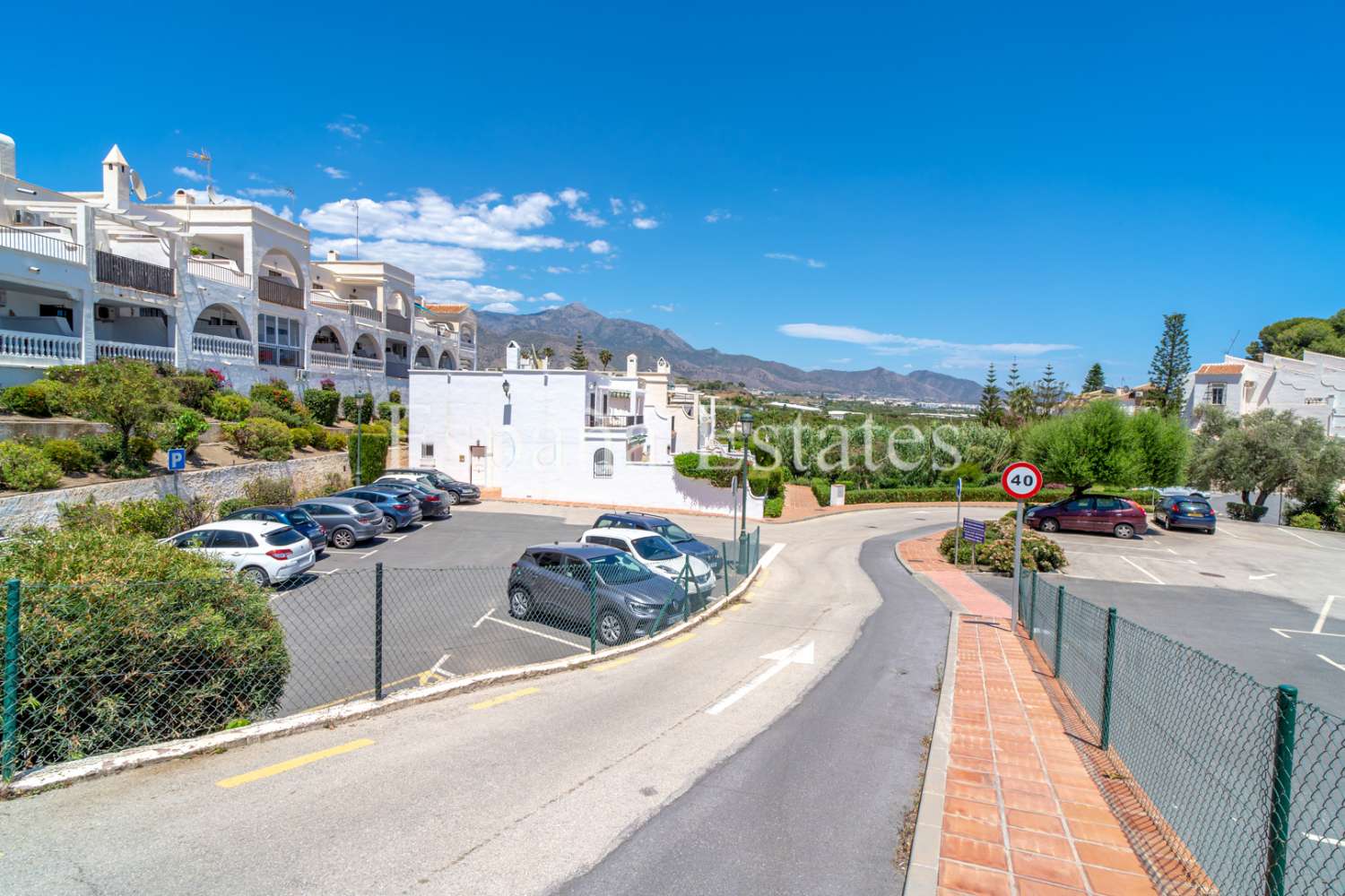 Close to the beach with pool and fantastic view!