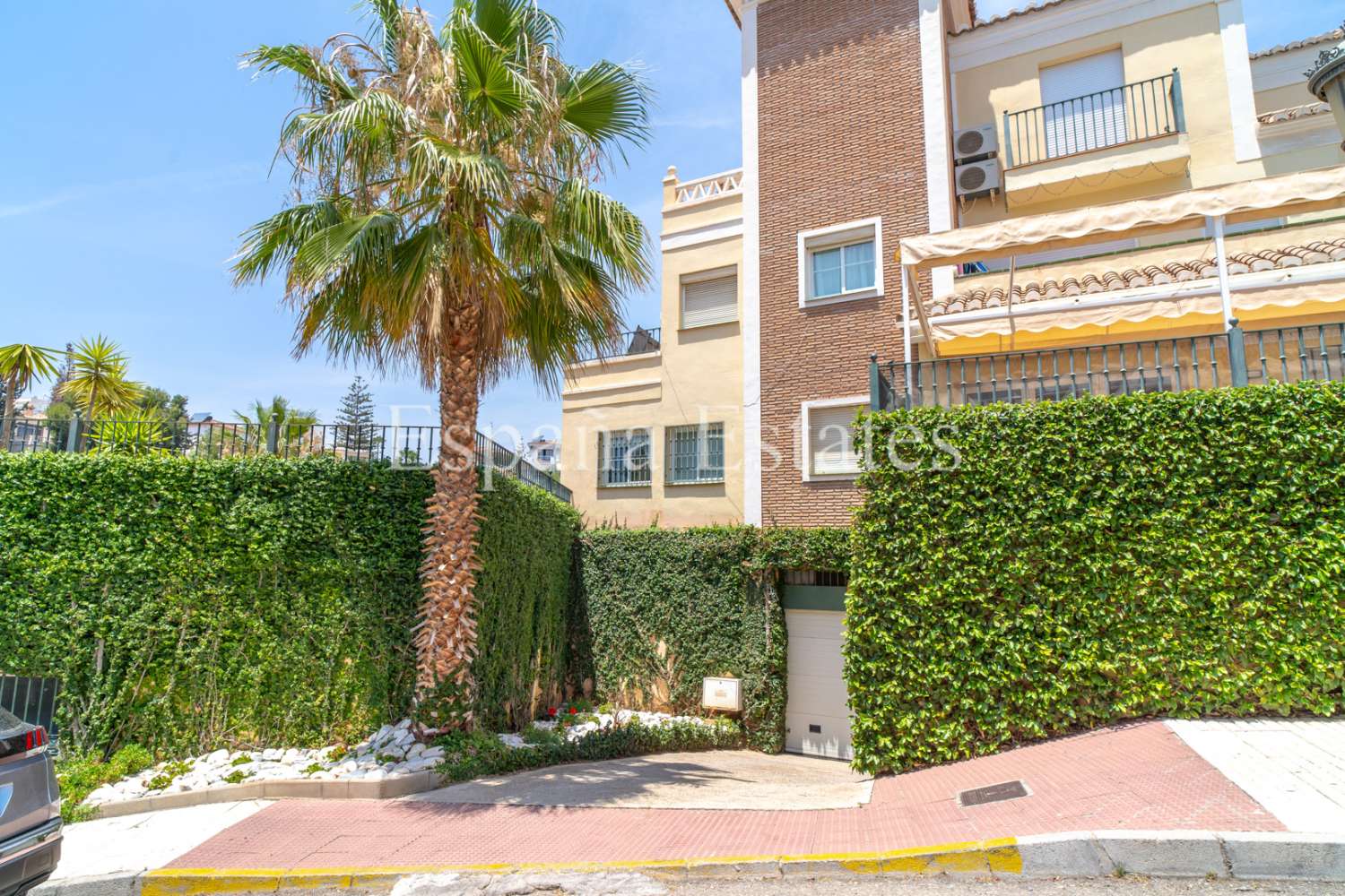 Gran terraza, vistas al mar y piscina!