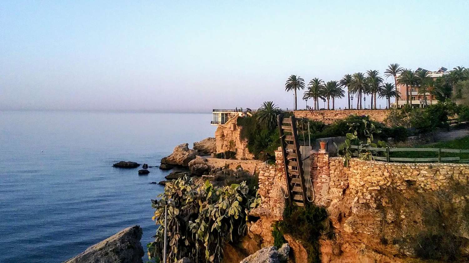 Grande terrasse avec vue sur la mer !