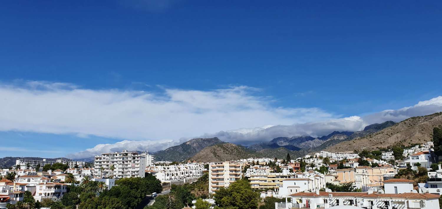 Große Terrasse mit Meerblick!