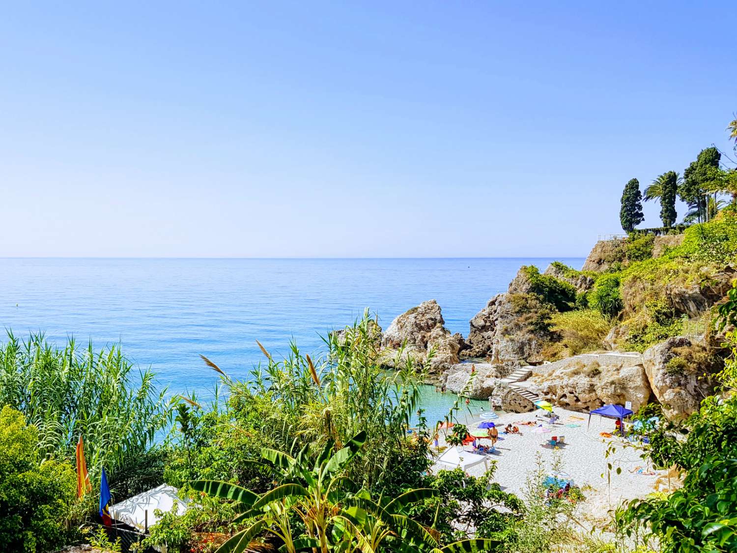 Grande terrasse avec vue sur la mer !