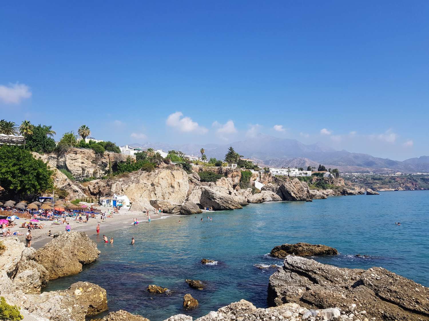 Grande terrasse avec vue sur la mer !