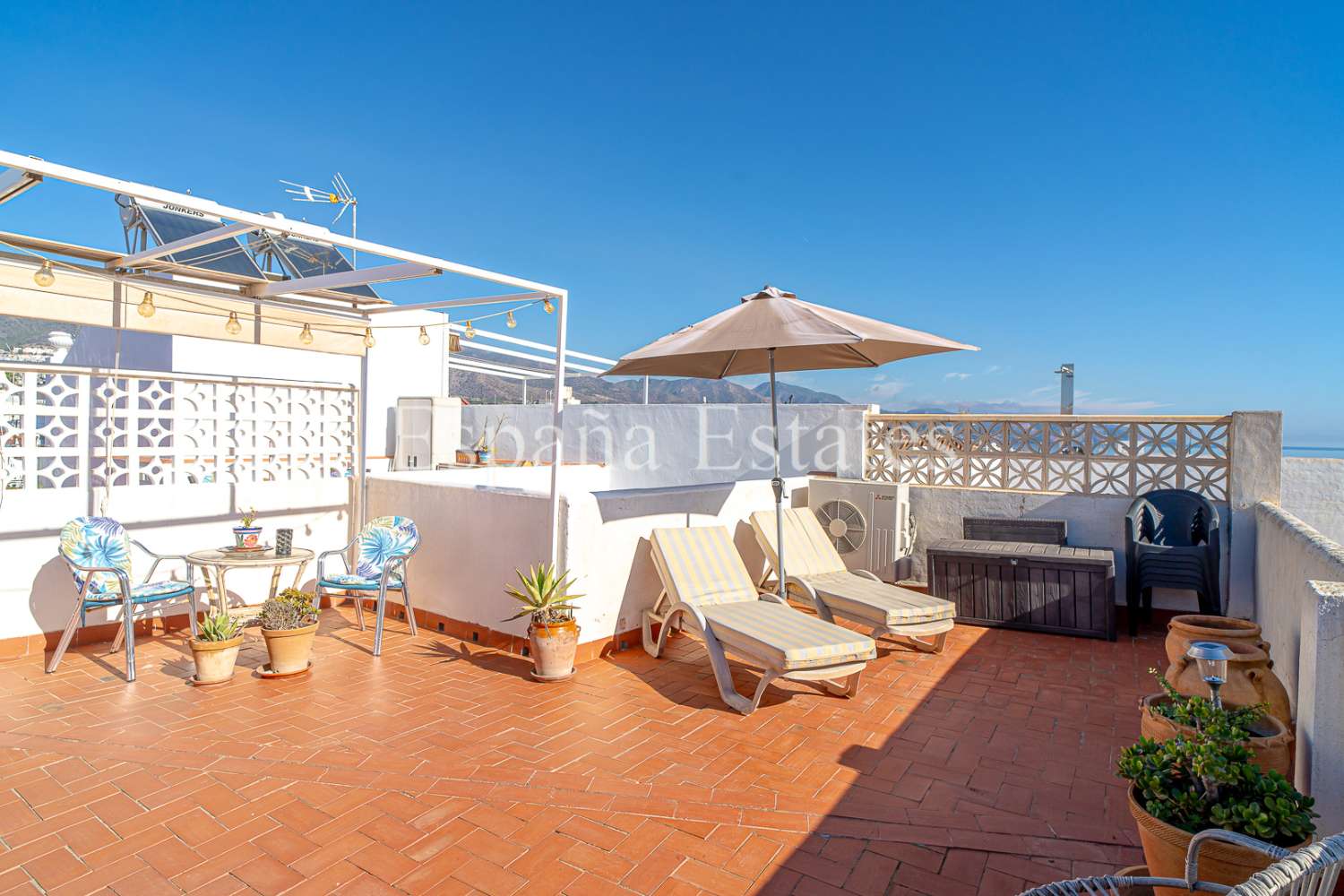 Apartment in Nerja with roof terrace!