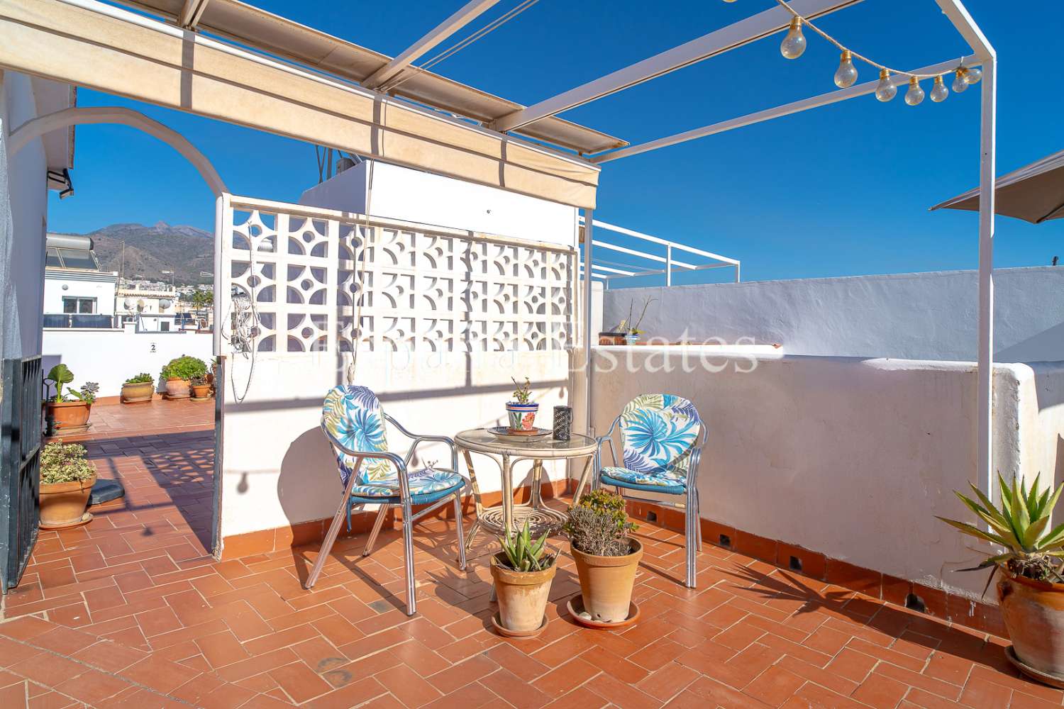 Apartment in Nerja with roof terrace!