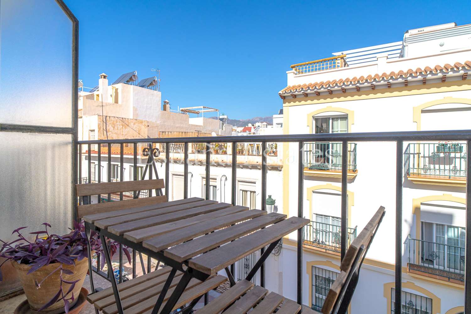 Apartment in Nerja with roof terrace!