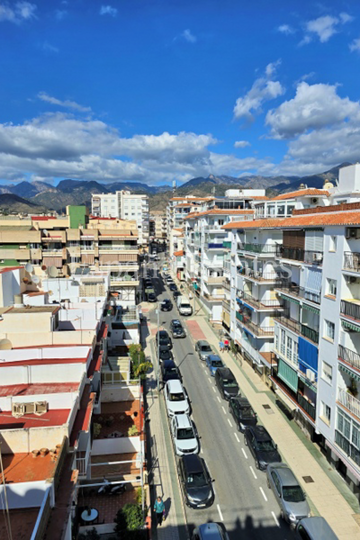 Estudio con terraza y vistas al mar en Nerja