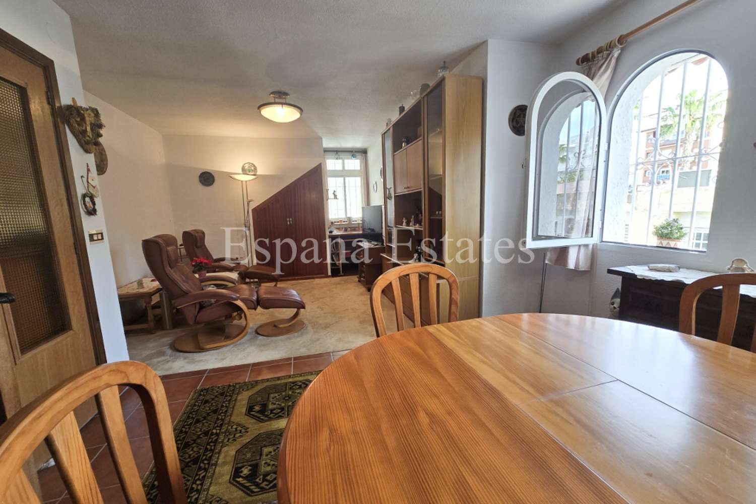 ¡Amplio apartamento con dos terrazas!