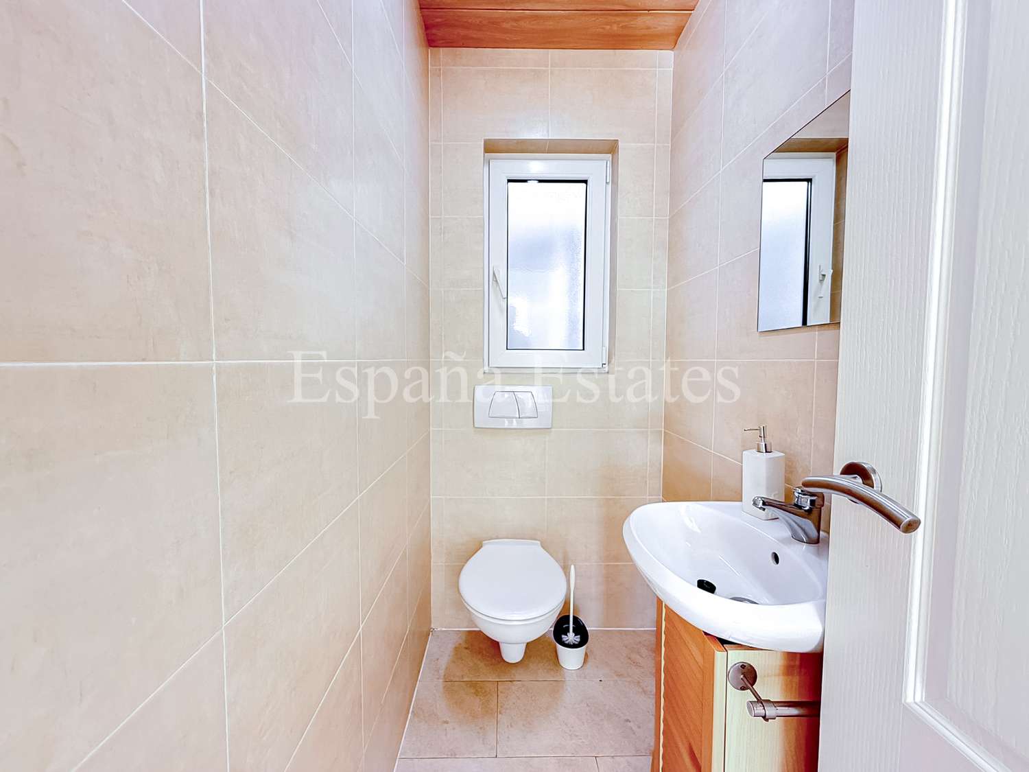 Maison rénovée avec piscine et vue sur la mer !