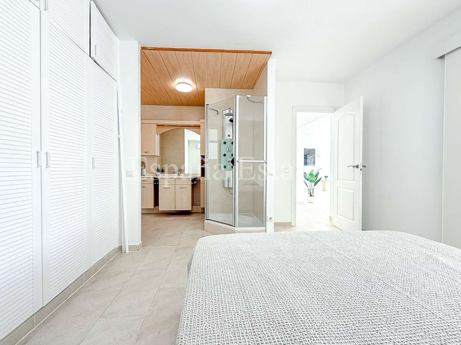 Maison rénovée avec piscine et vue sur la mer !