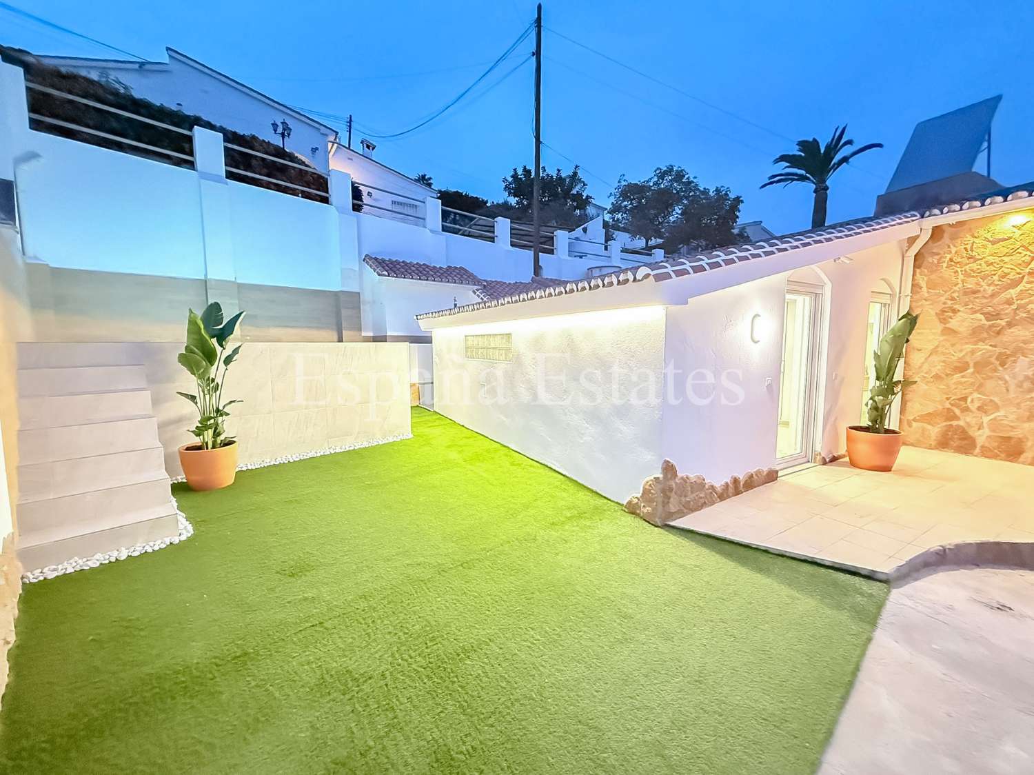 Maison rénovée avec piscine et vue sur la mer !