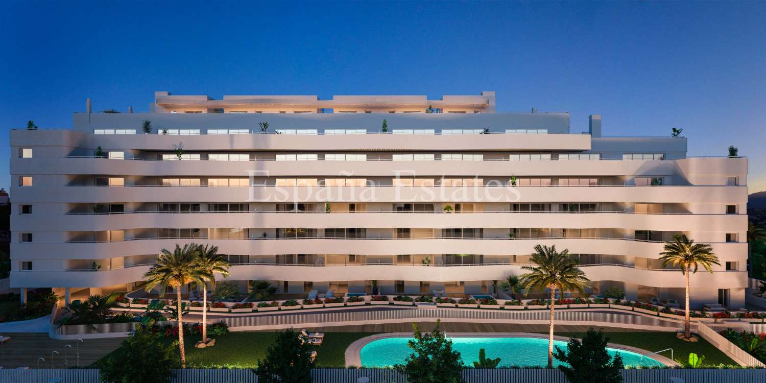 ¡Obra nueva junto a la playa!