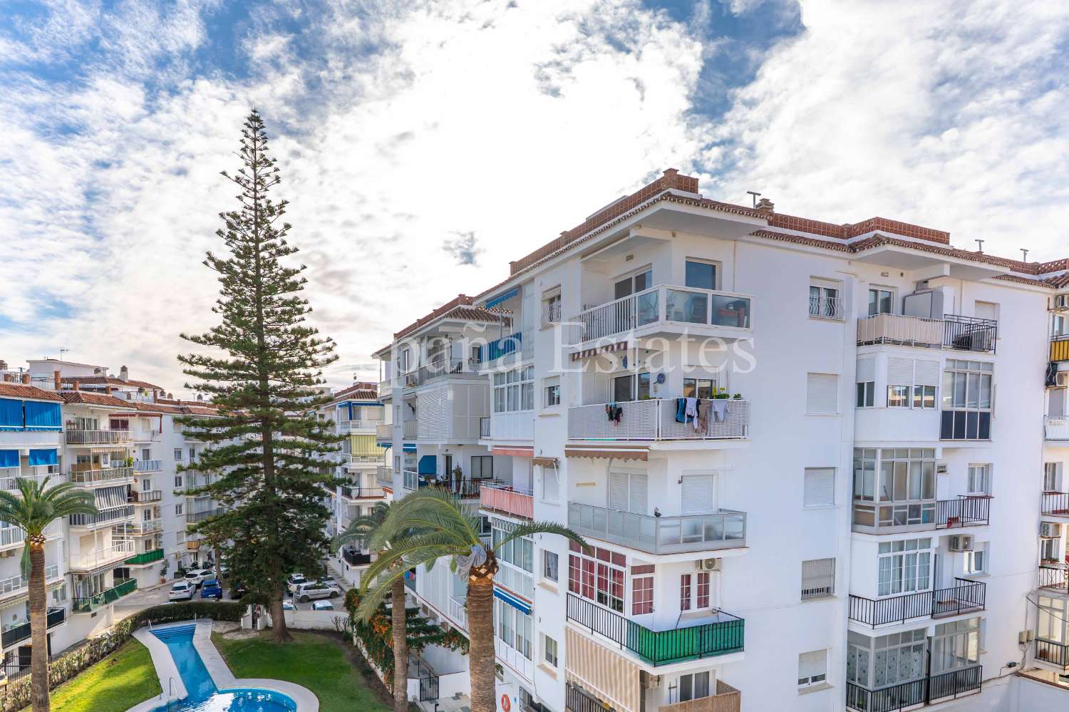 Modern living in the heart of Nerja!