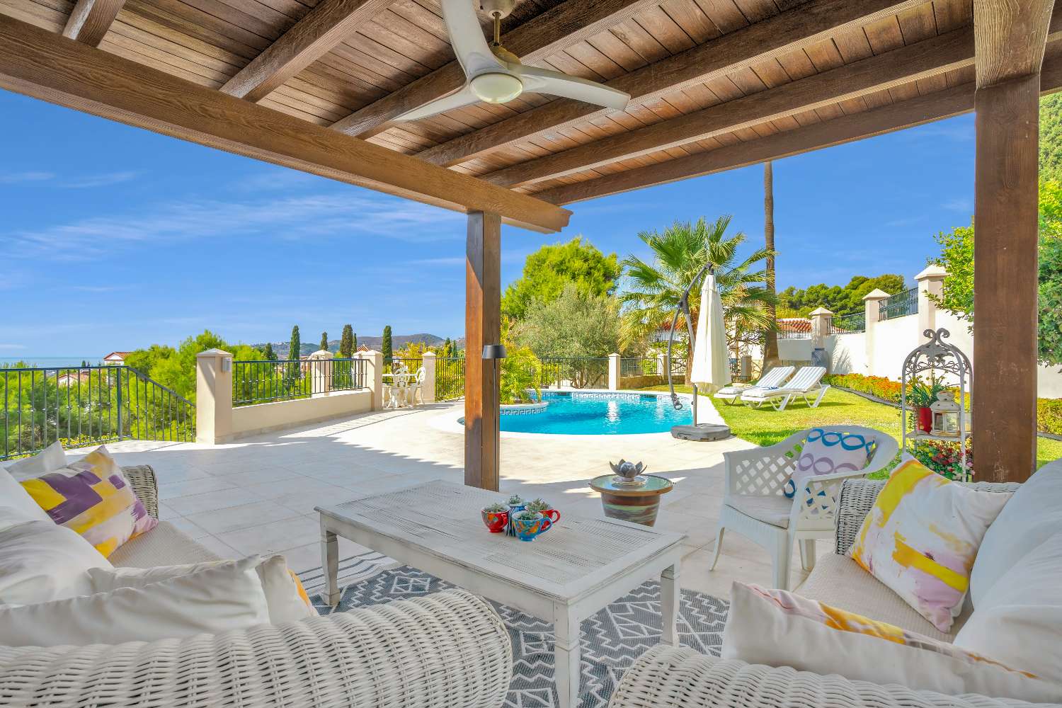 Luxury villa with panoramic views!