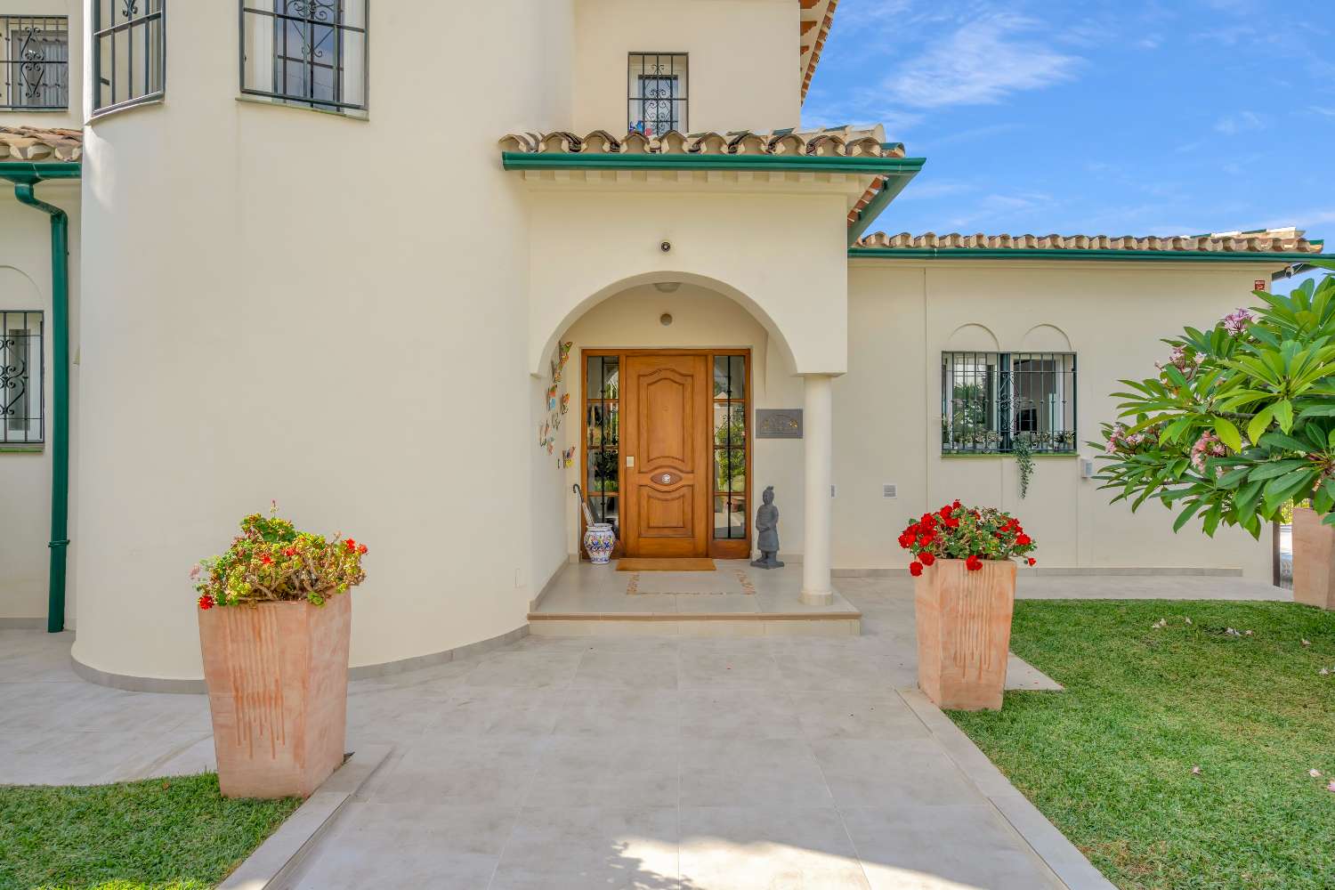 Luxury villa with panoramic views!