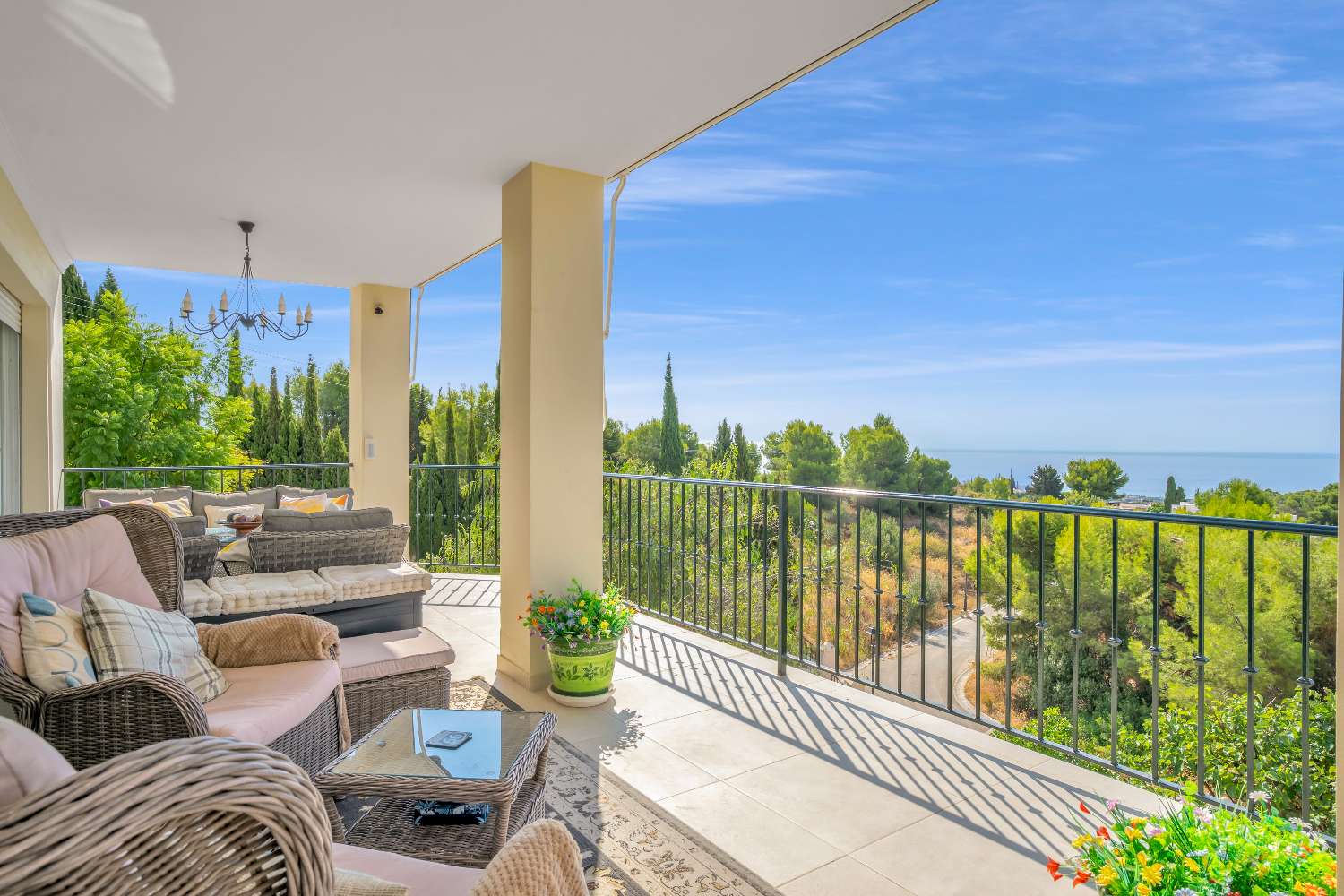 Luxury villa with panoramic views!