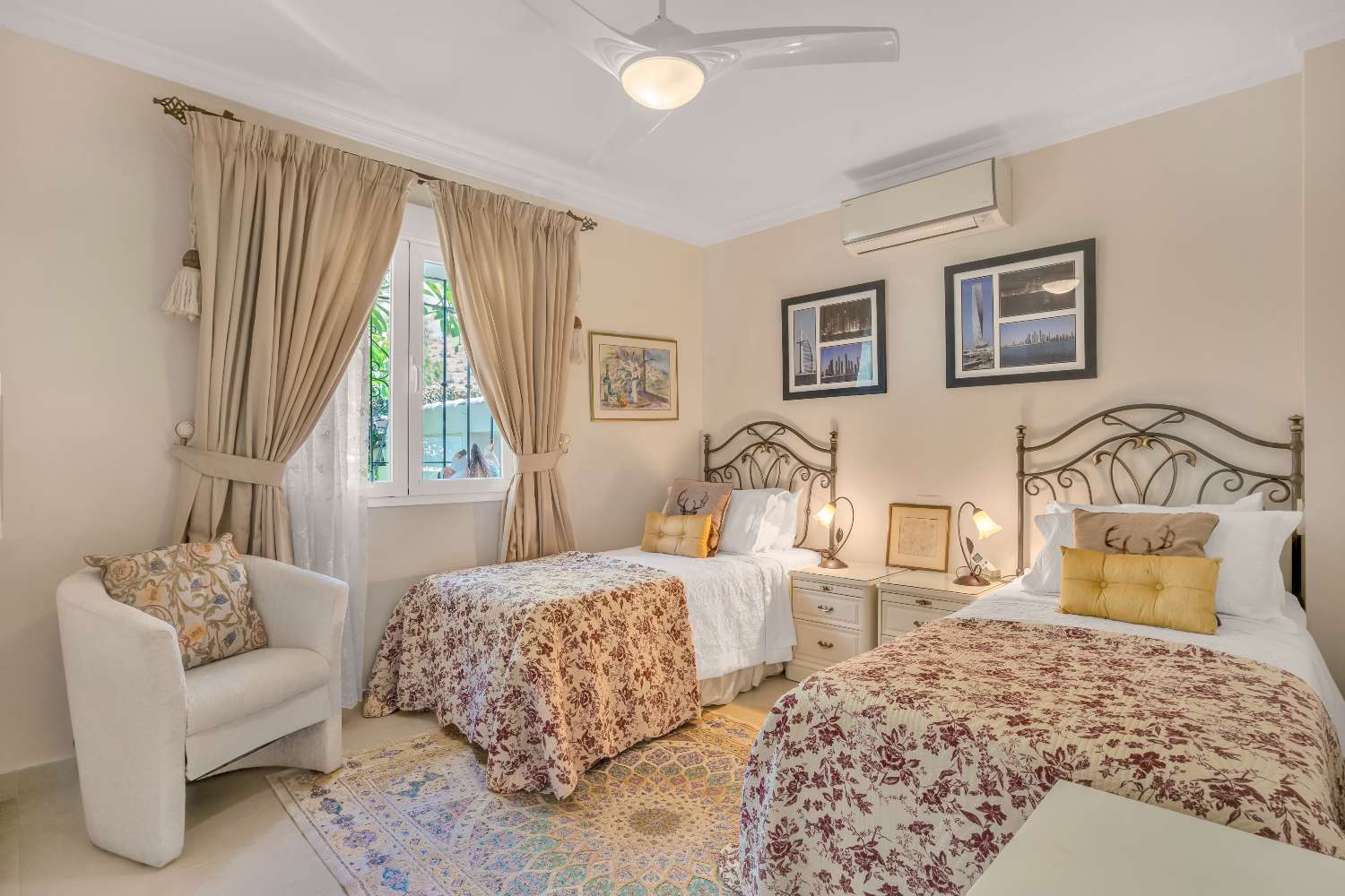 Luxury villa with panoramic views!