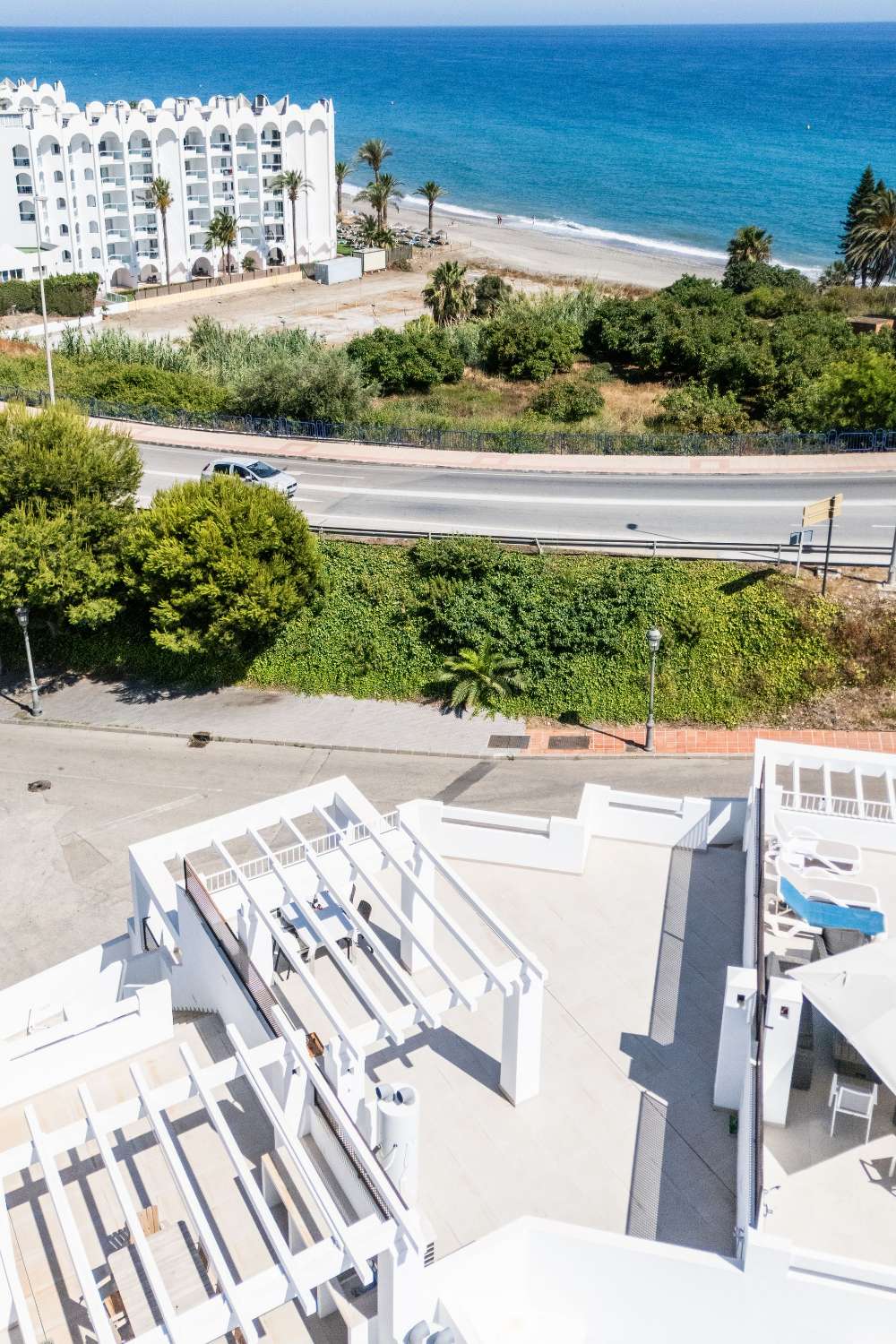Beachfront with panoramic views!
