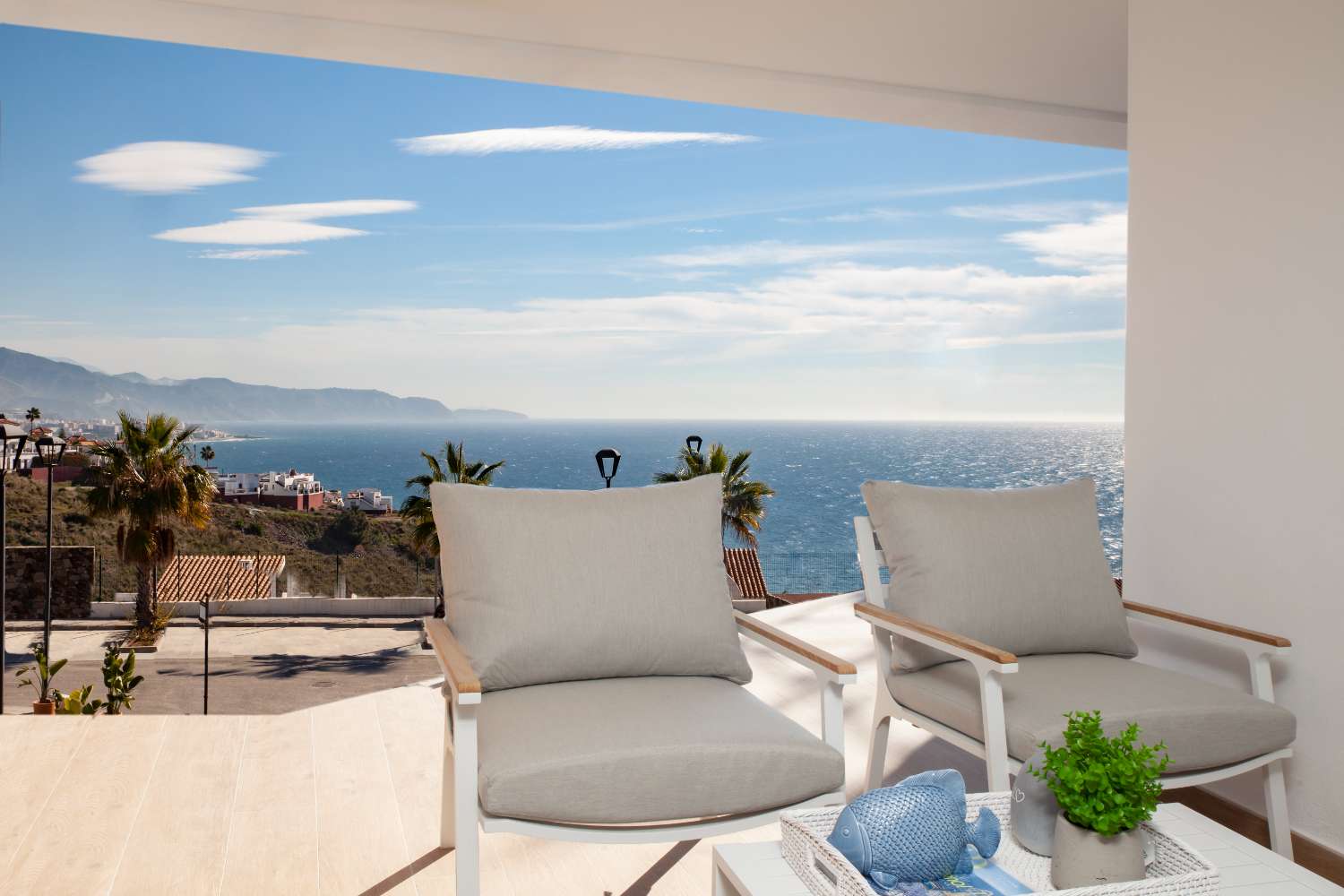 New development with unbeatable sea views!